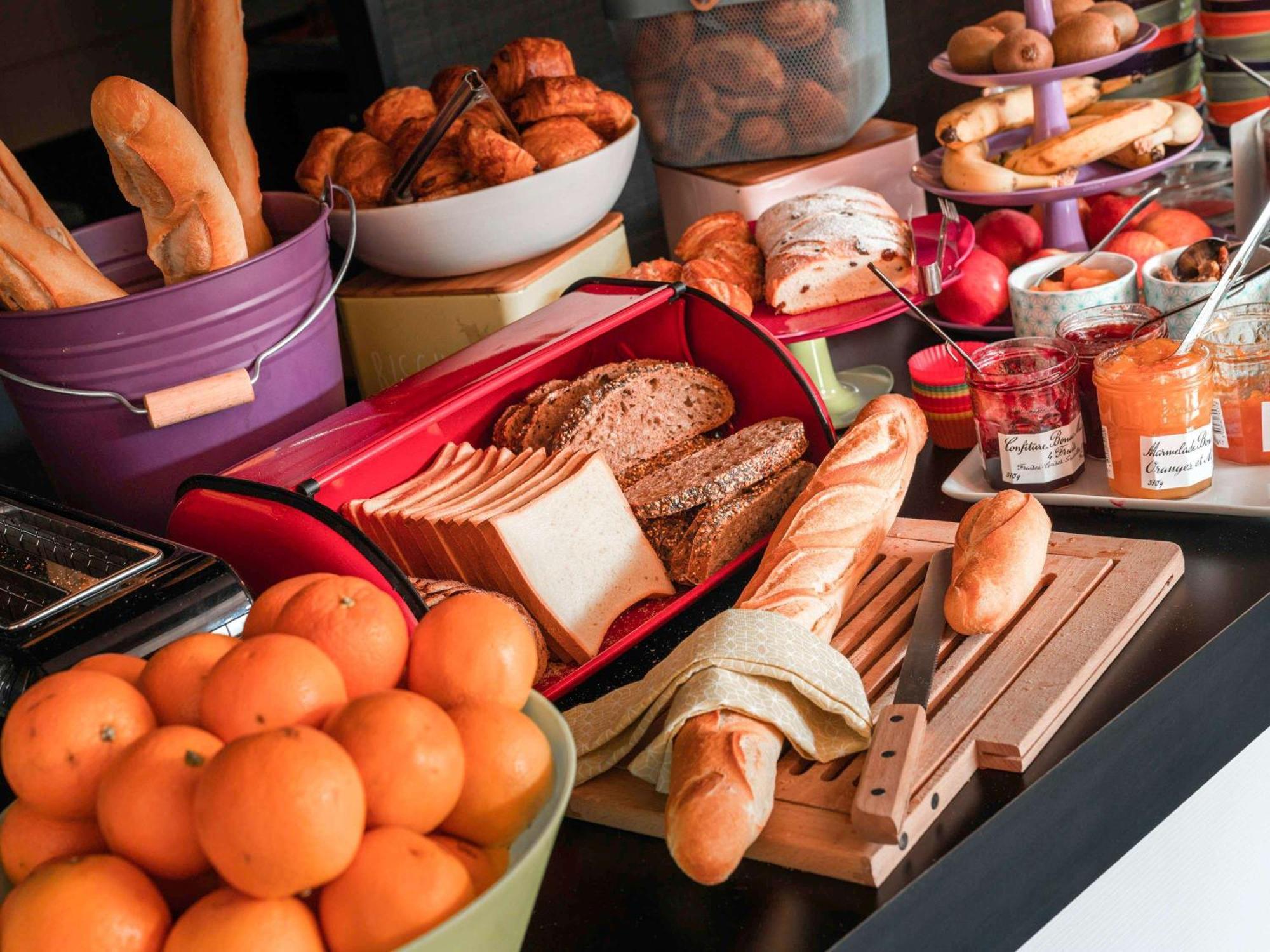 Ibis Styles Paris Hotel 3*
